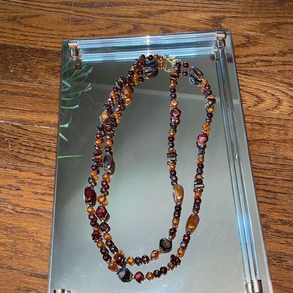 Pretty amber colored stone double layered  necklace - Picture 4 of 4